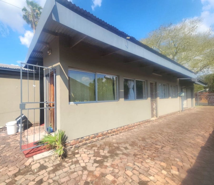5 Bedroom Property for Sale in Brits North West